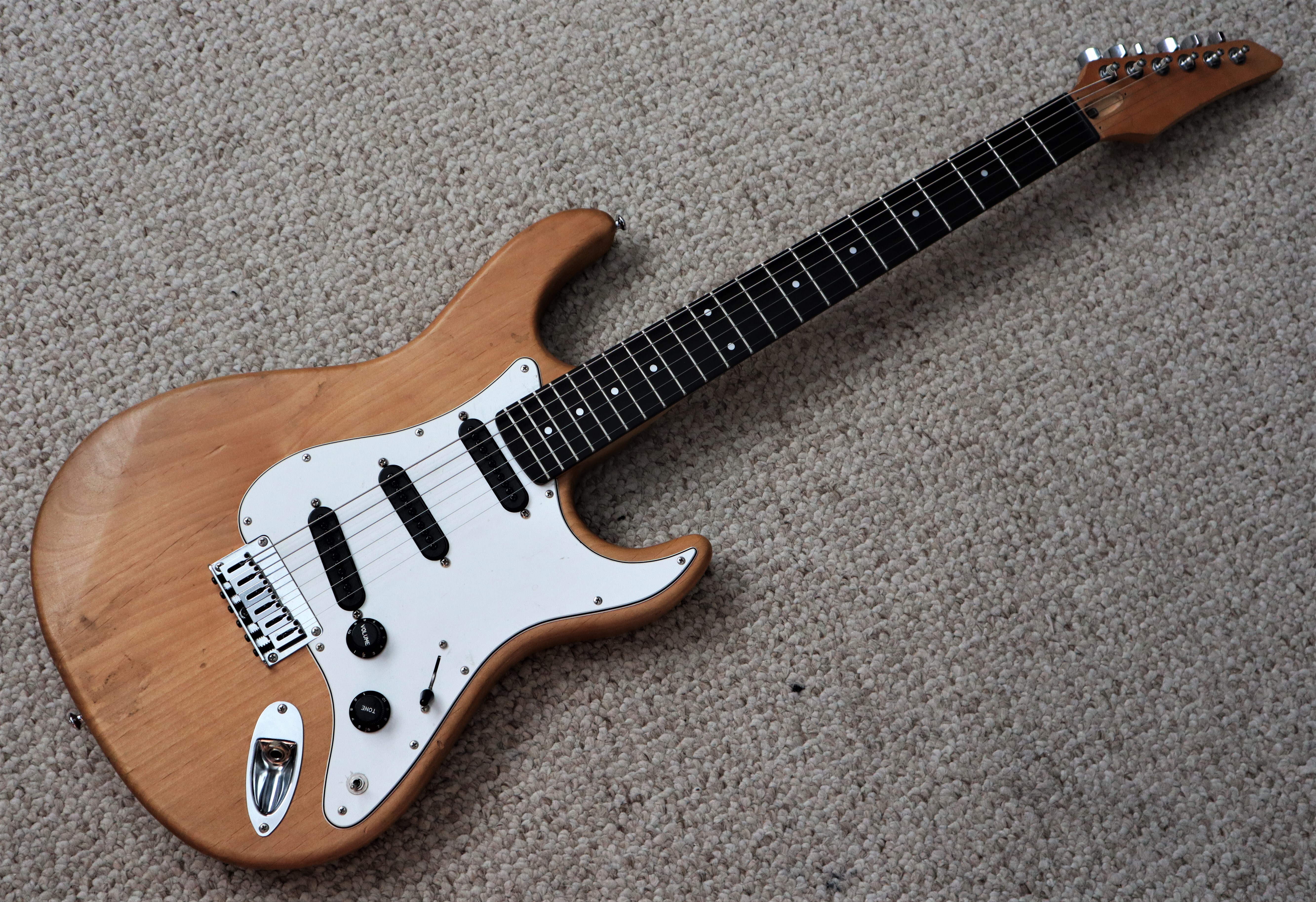 Carvin Strat.JPG