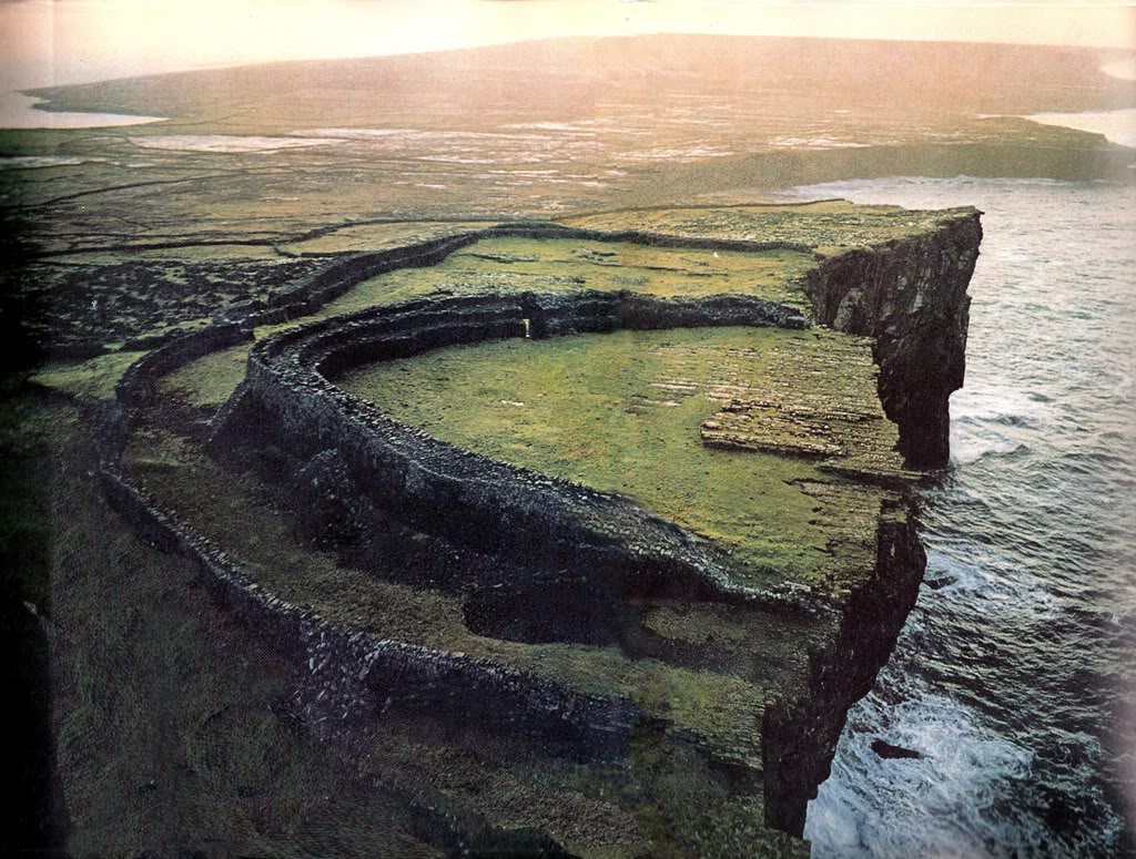 CelticFort-DunAengusonInishmore.jpg