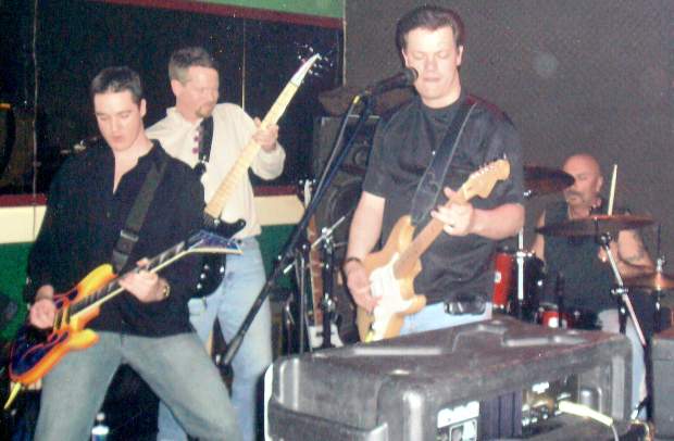 charlies-01.jpg