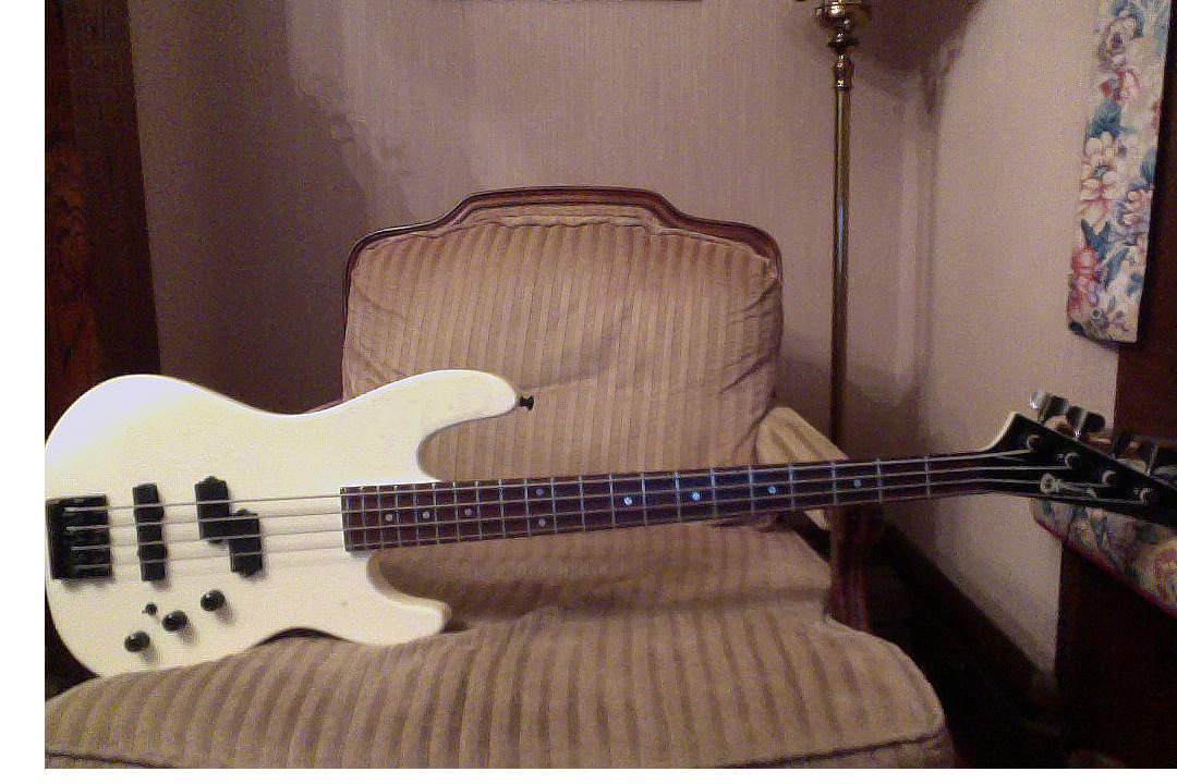 Charvel.jpg