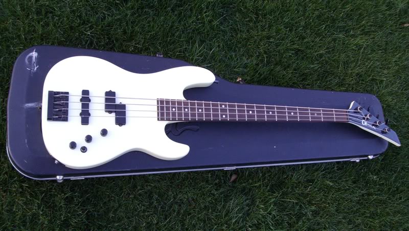 Charvel4full.jpg
