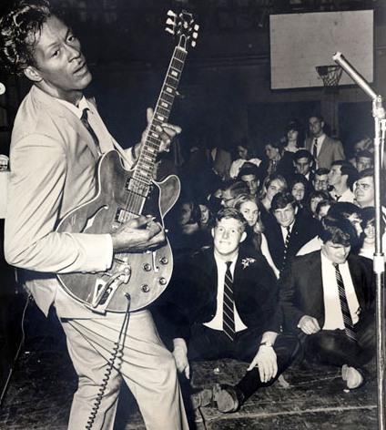 Chuck_Berry_Performing_Before_White_Audience.jpg