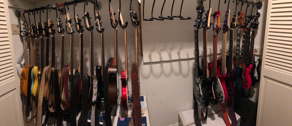 Closet rack both sides 1024.JPG