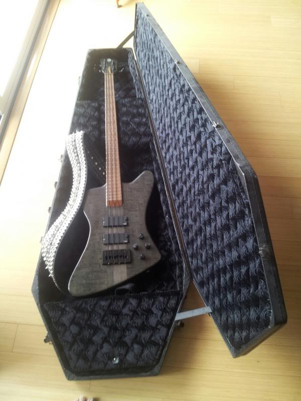 coffin1_zpsae965f91.jpg