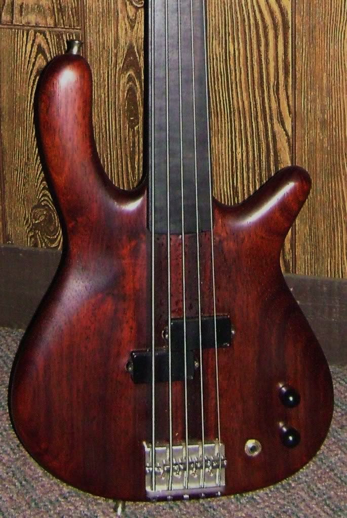 Copyof002.jpg