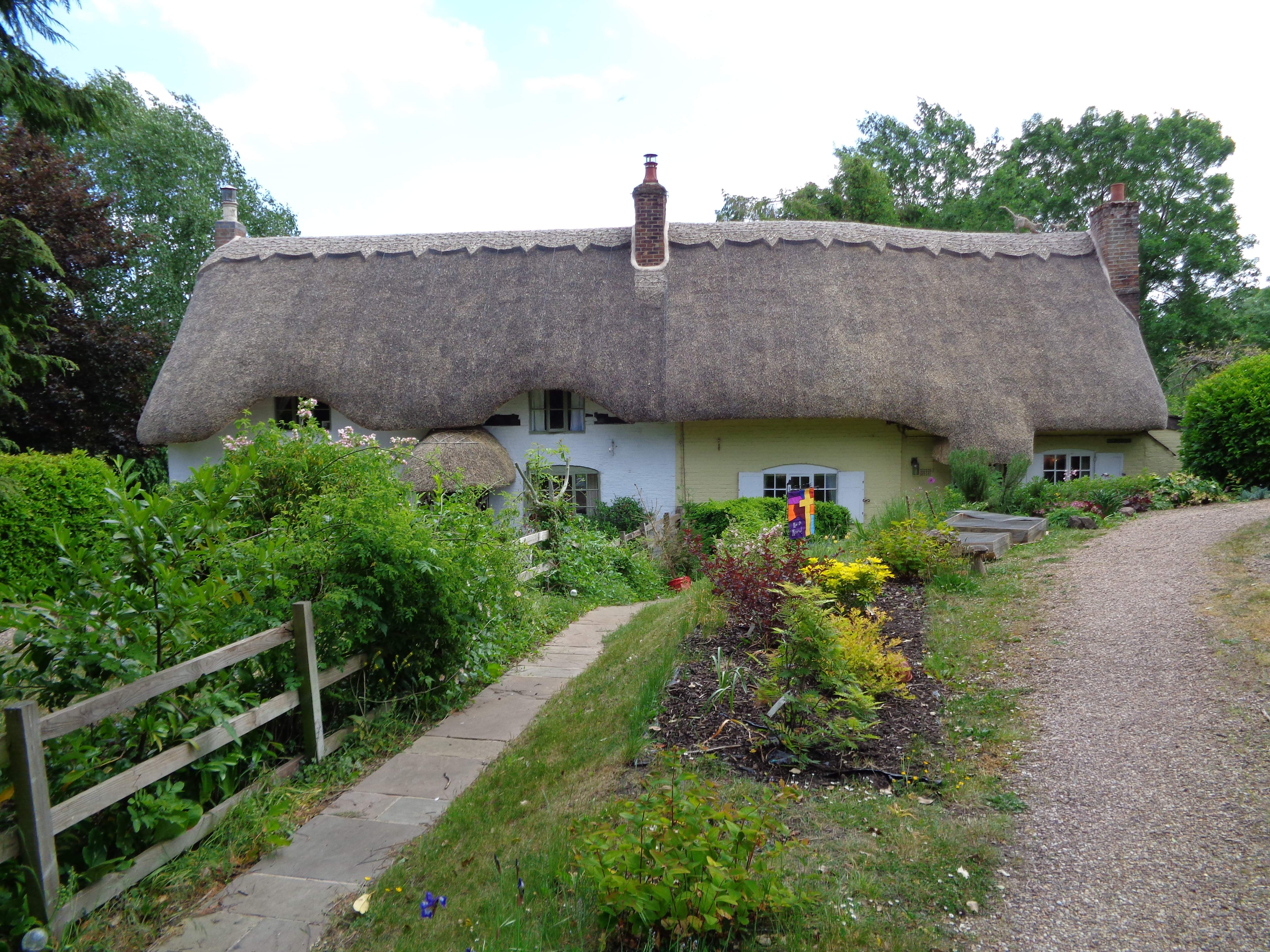 cottage 3.jpg