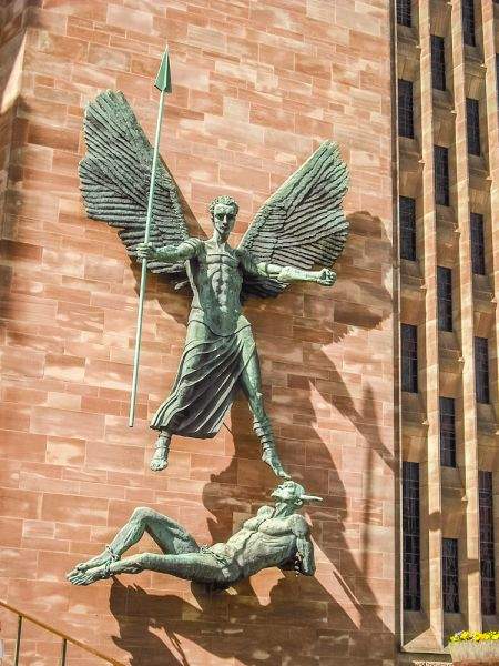 Coventry-Cathedral-2137.jpg