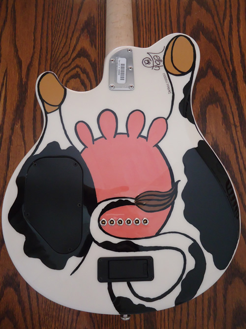 cow-guitar-back1.jpg