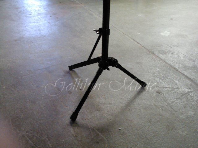 cr_stand.jpg