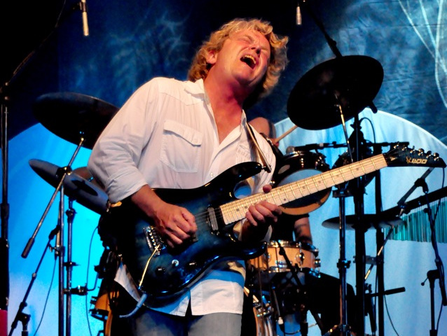 crichton-ian-can.jpg