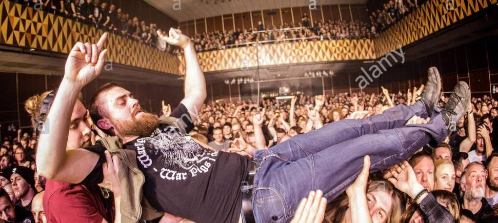 crowd.jpg