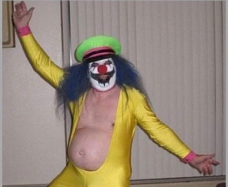 CuRG4NRUIAAC5YA.jpg