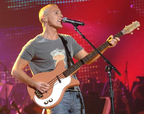 Curt Smith1.jpg