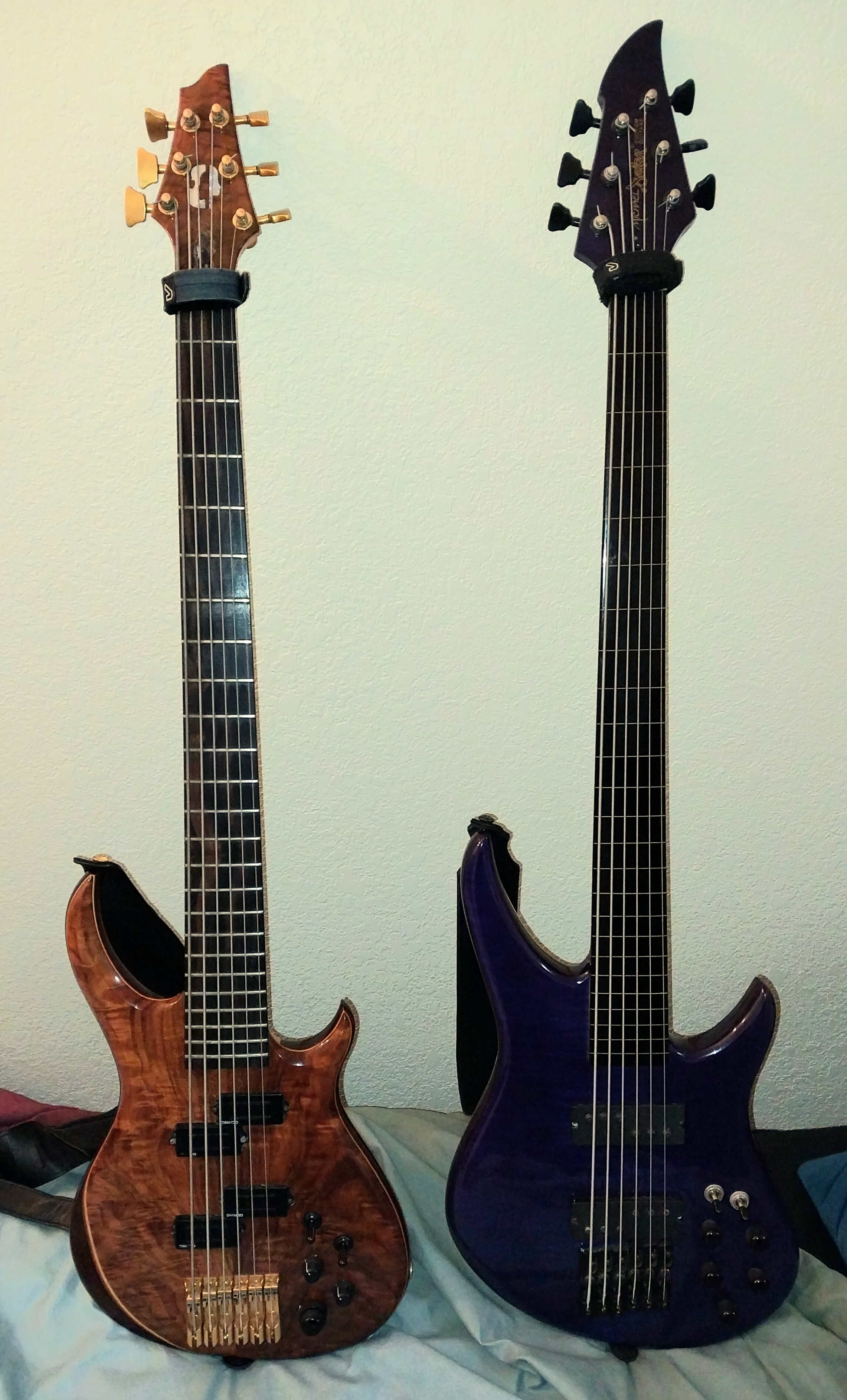 custom 6 strings.jpg
