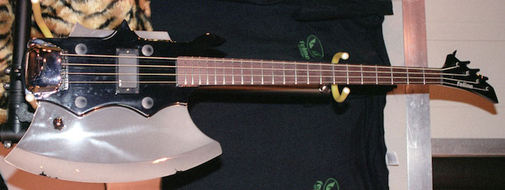 custom-axe-bass.jpg