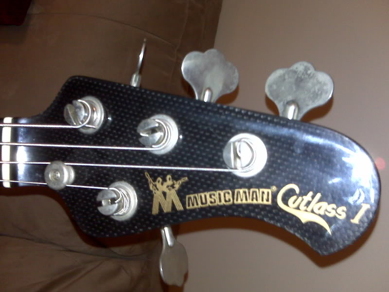 Cutlass1Headstock.jpg