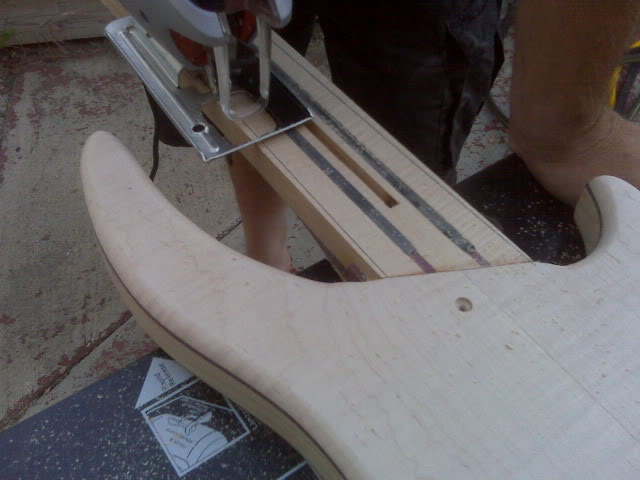 Cuttingtheneckprofile2.jpg