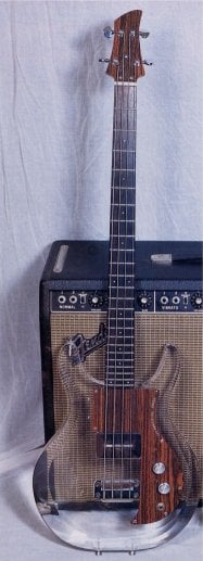 dan_armstrong_plexiglass_bass.jpg