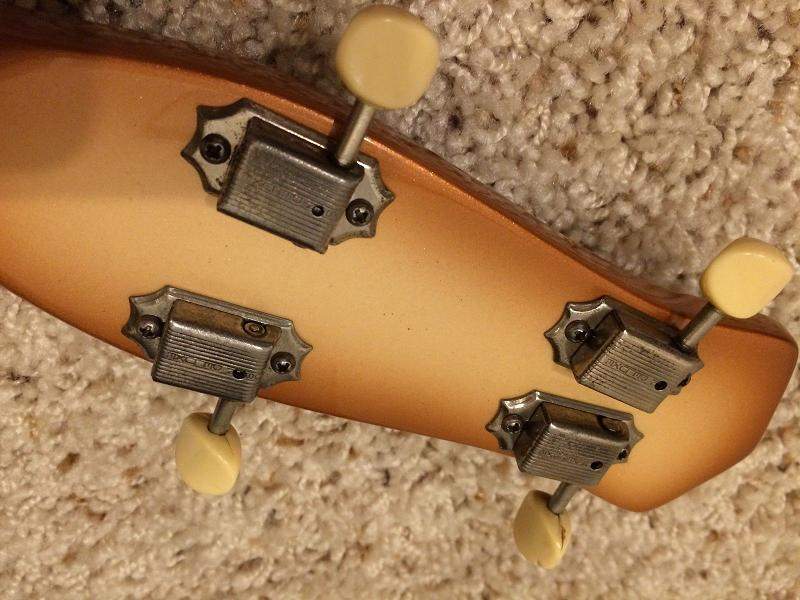 danelectro 3.jpg