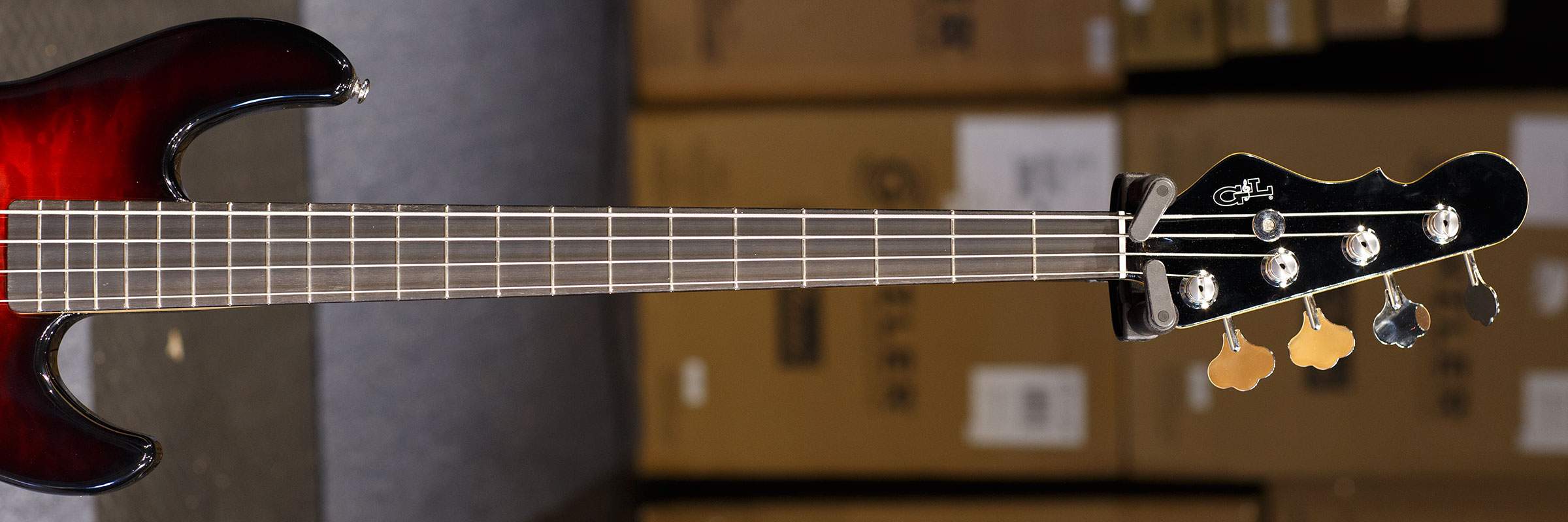 DanS-NECK-FRONT.jpg