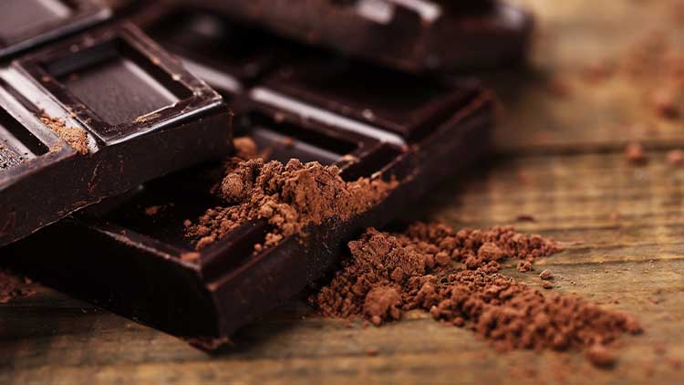 Dark-chocolate-with-cocoa-powder.jpg