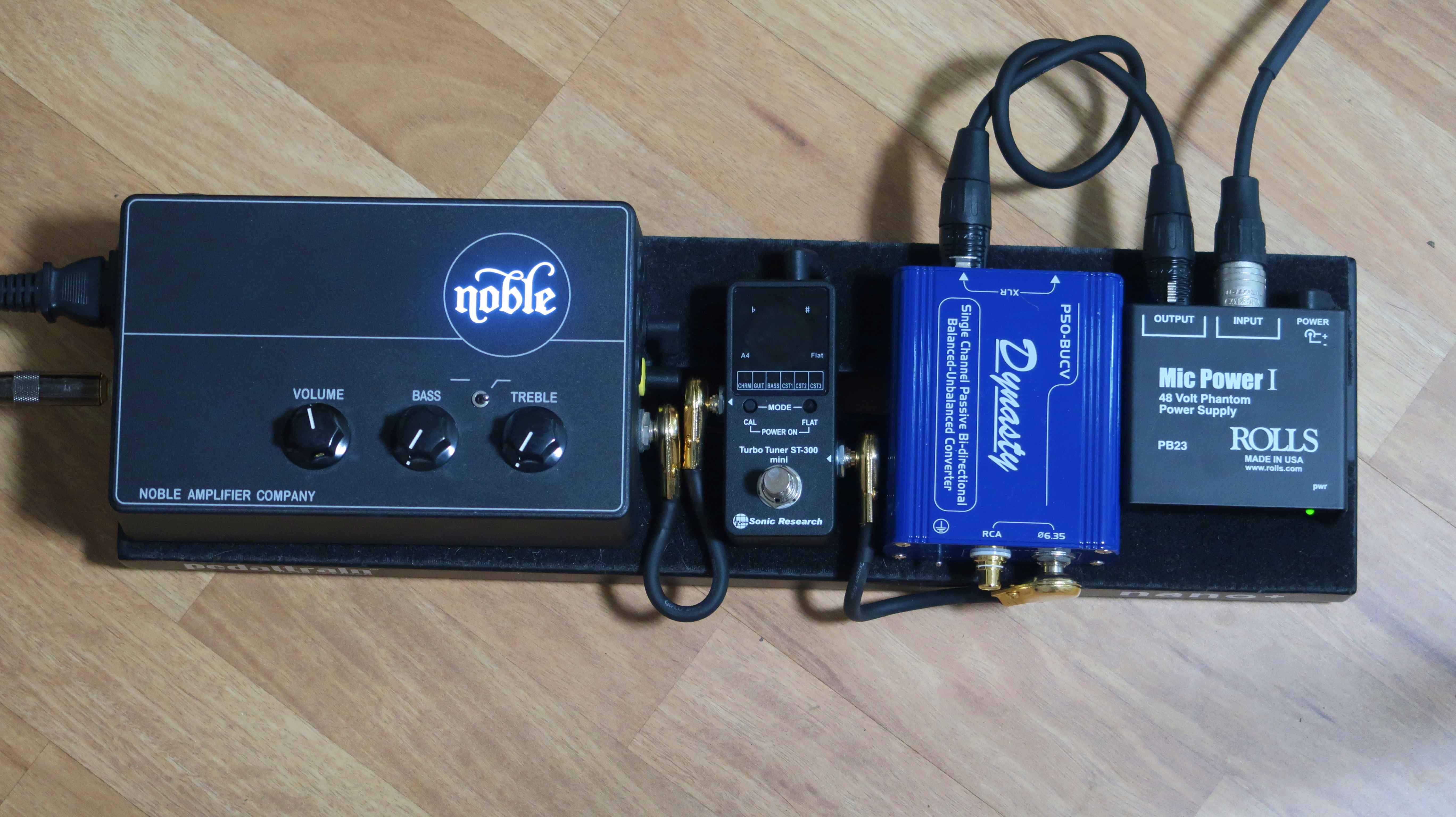 DB-pedal-board-SMALL.JPG