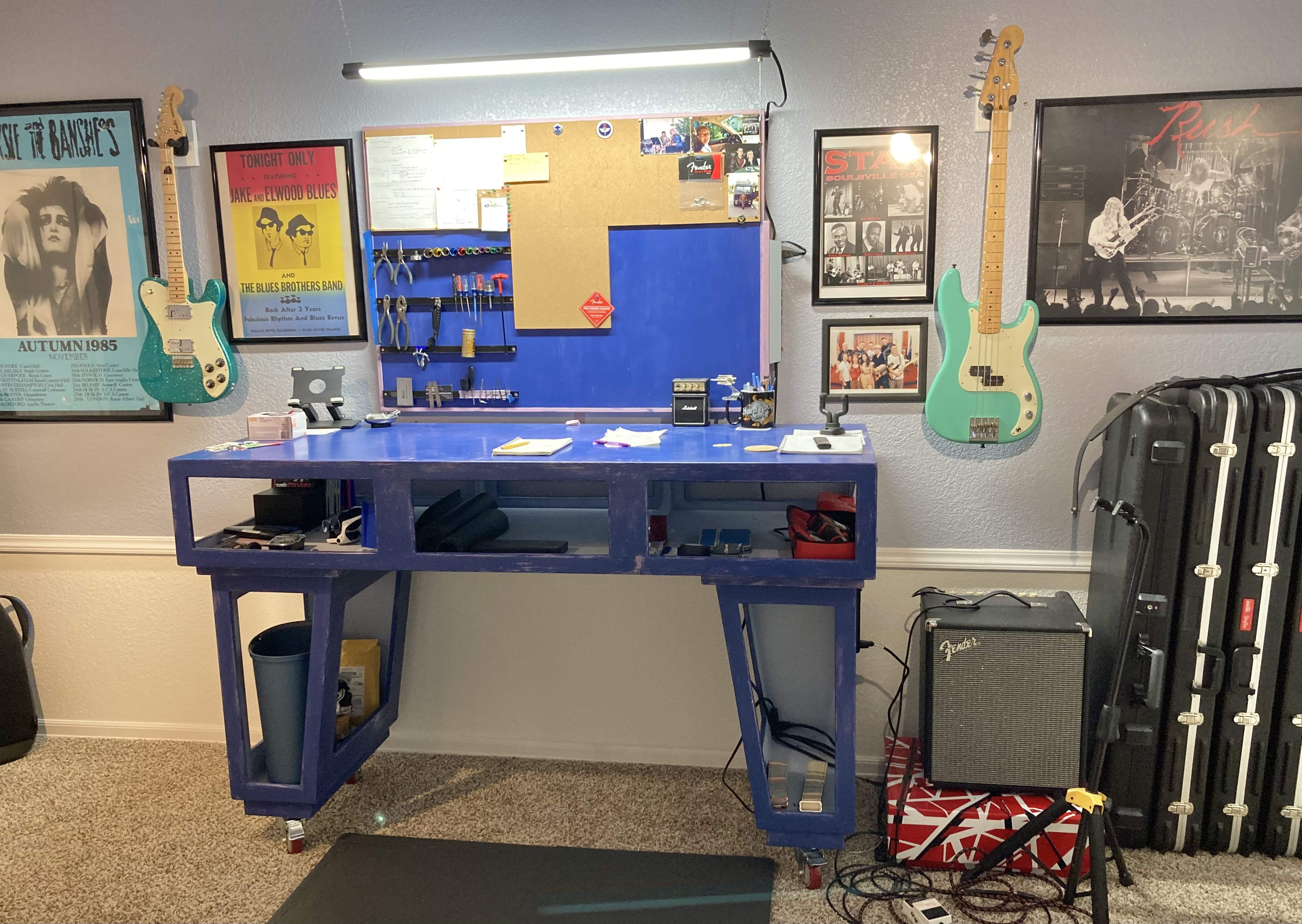 Desk.jpeg