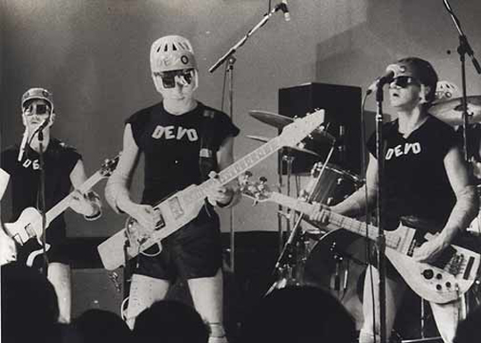 devo-guitars-august-1979.jpg