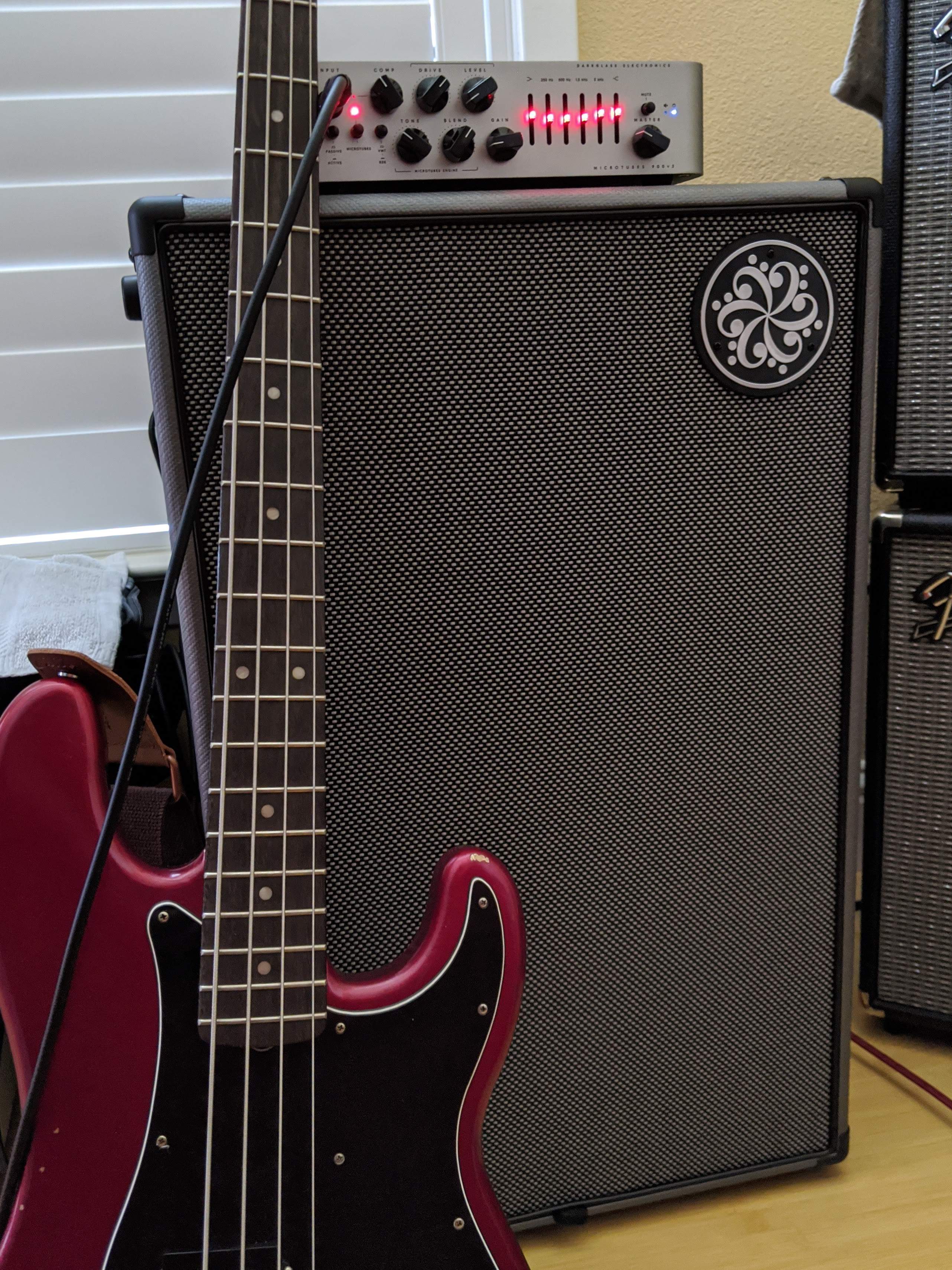 DG212cab.jpg