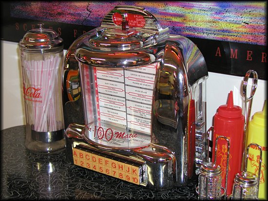 diner3w1radio.jpg
