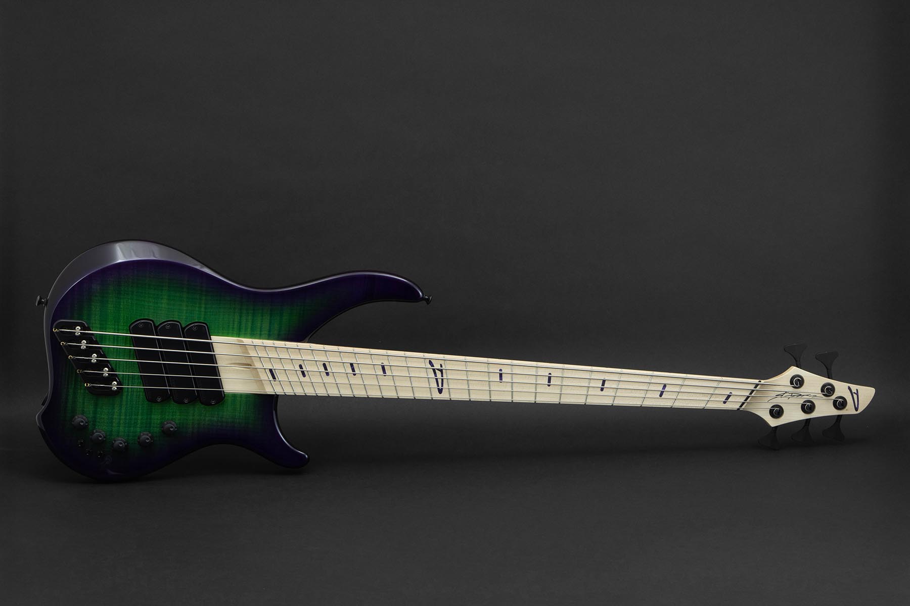 Dingwall ABI 5 String.jpg