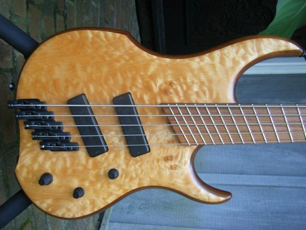 Dingwall Voodoo Prima front.jpg