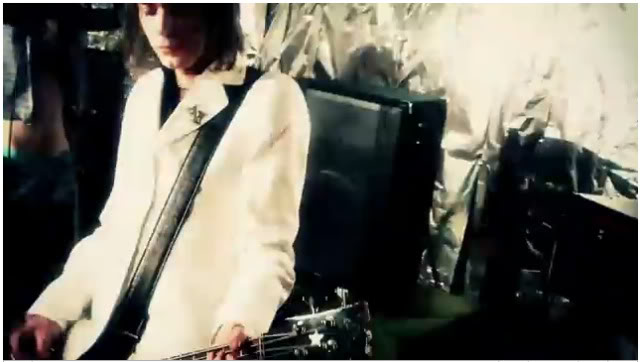 Dogbones-Bass-3.jpg