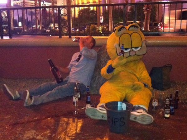 Drunk-Garfield.jpg
