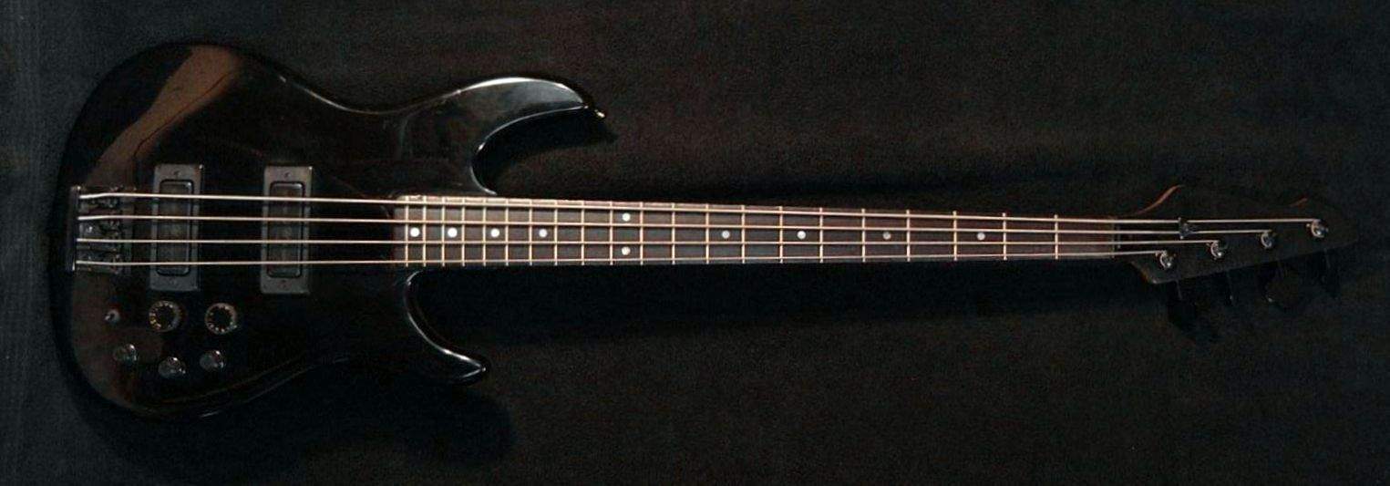 Dyna Bass reverse peghead CA H.jpg