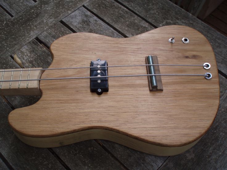 e433f212ee8b7b61b92f0e86288c4eaf--guitar-rack-custom-boxes.jpg