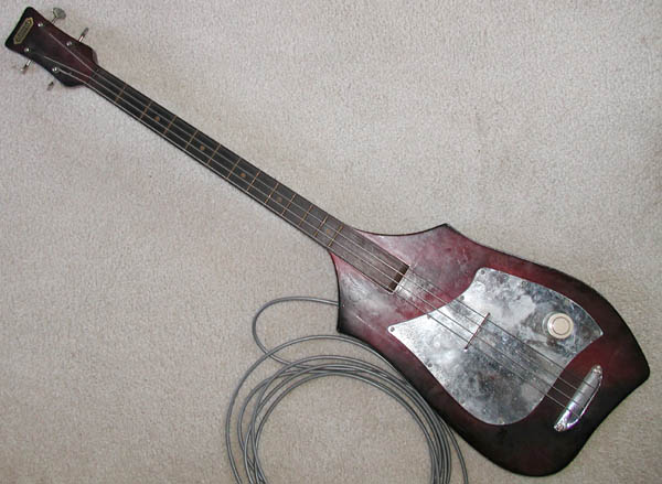 earlyeBass.jpg