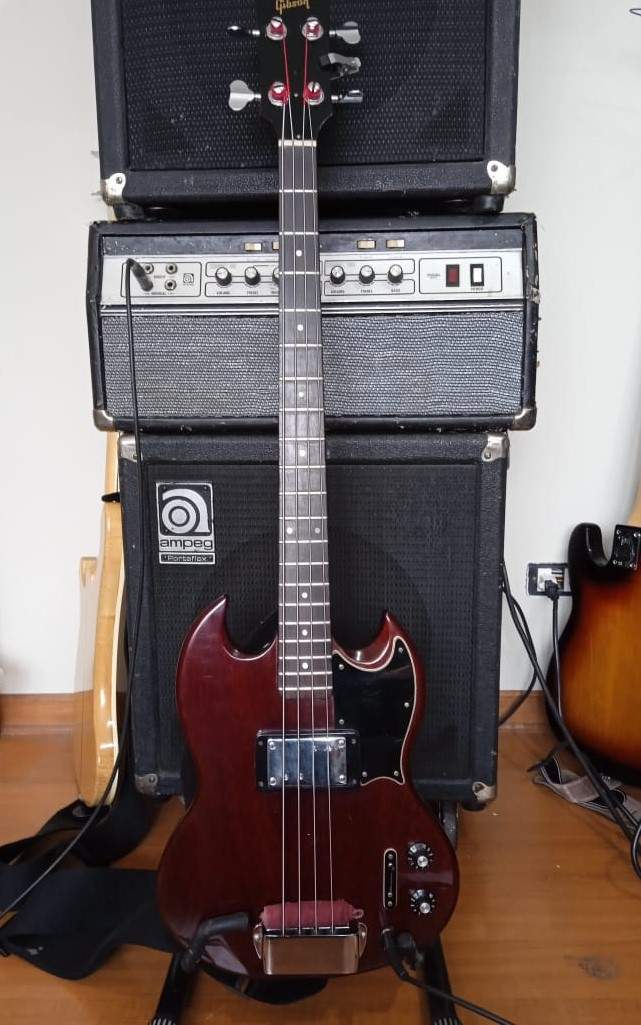 EB4-L.jpg
