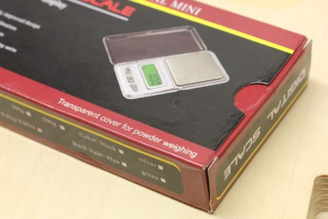 ebay_scale_box_small.jpg