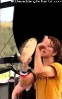 ebc0817ff5a9057e059a6c08b8c4ff48_w200.gif