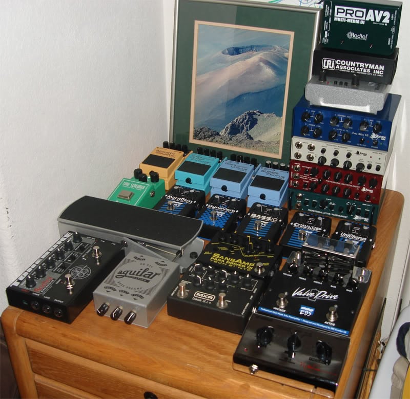 Effects-pedals.jpg