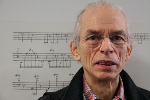 eight_col_Steve_Howe_YES_620.jpg