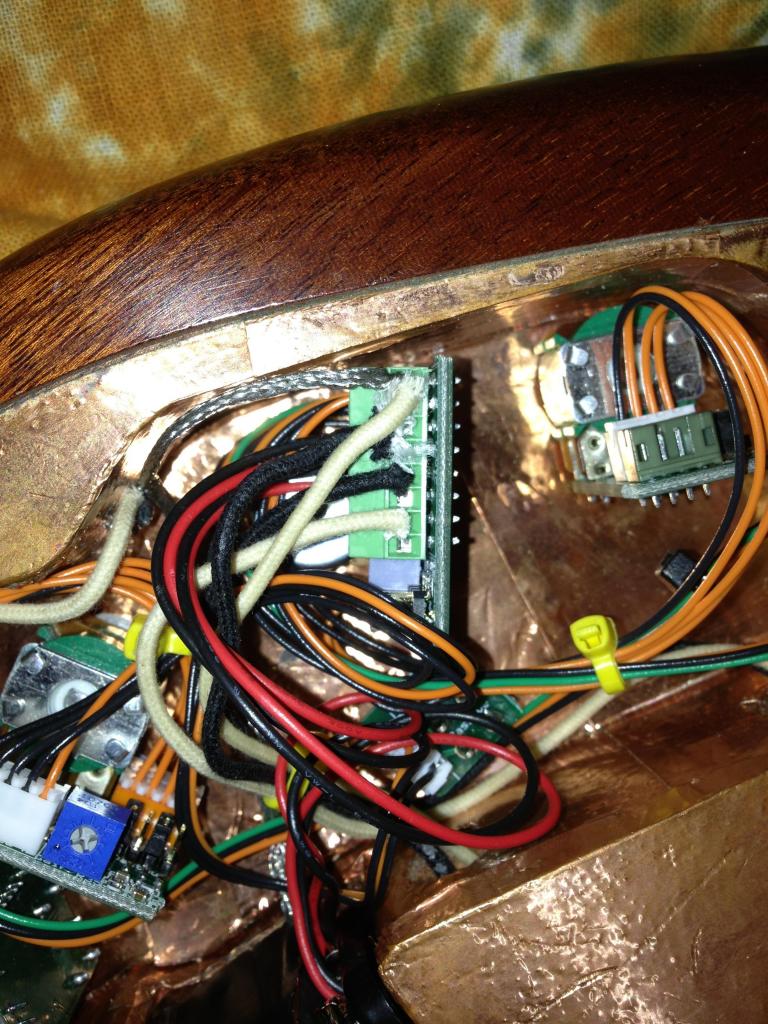 electronics2_zpsfa635de6.jpg