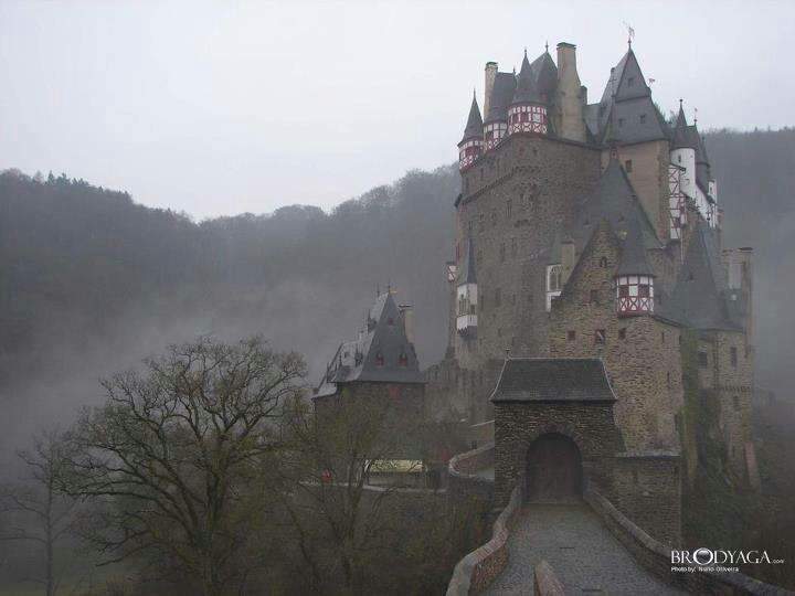 Eltz Castle.jpg