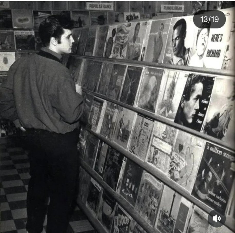 Elvis.jpg