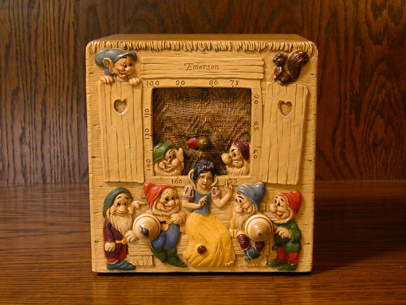 EmersonSnowWhiteQ236Front.jpg