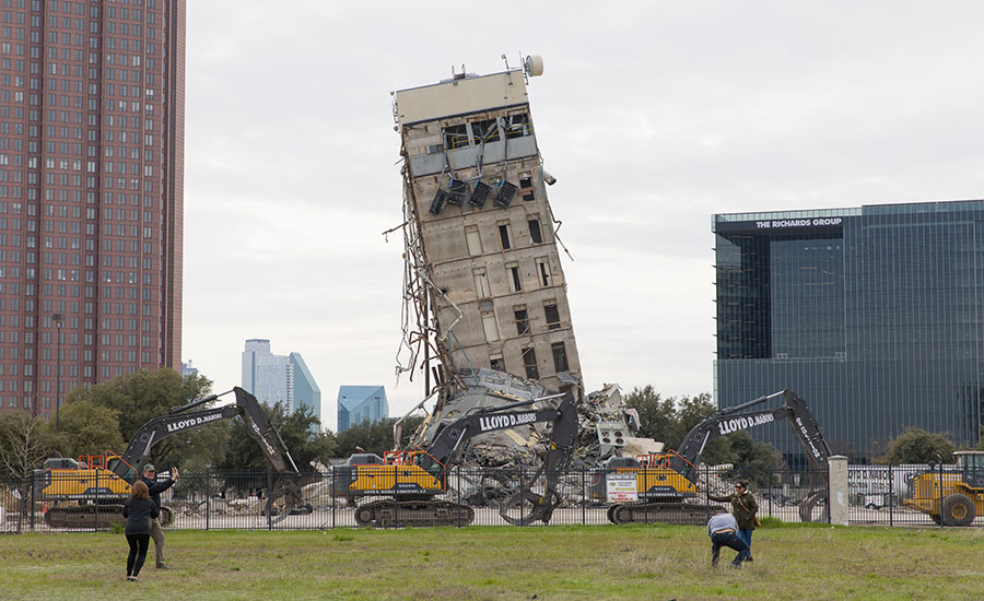 ENR022720_LeaningTower.jpg