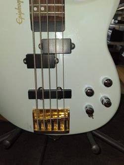 Epiphone Bass 6.jpg