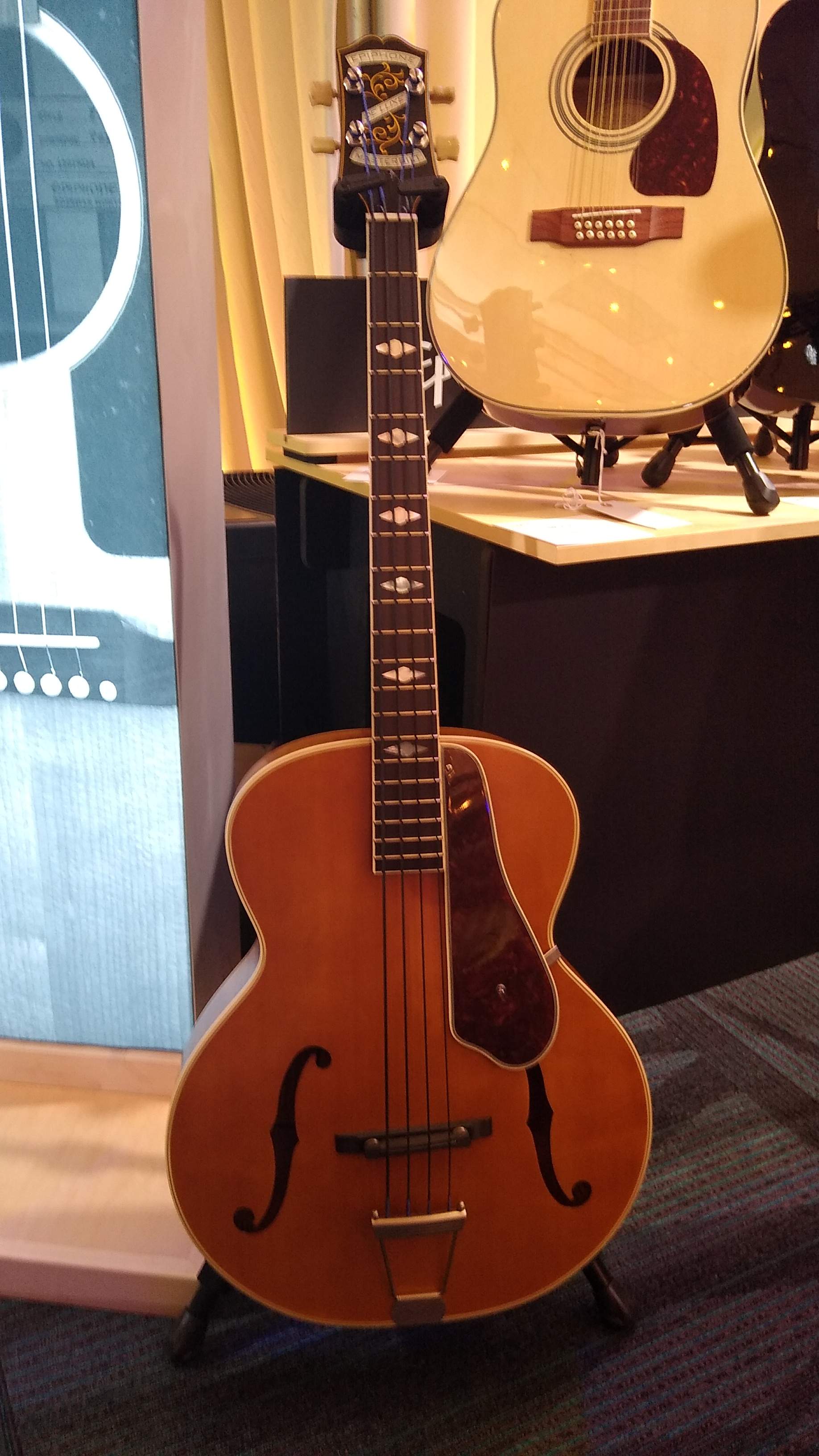 Epiphone bass.jpg