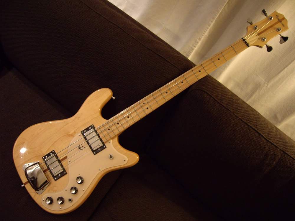 epiphone bass.jpg